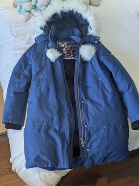 Moose Knuckles Women’s Stirling Down Parka – Navy Blue – Size Large